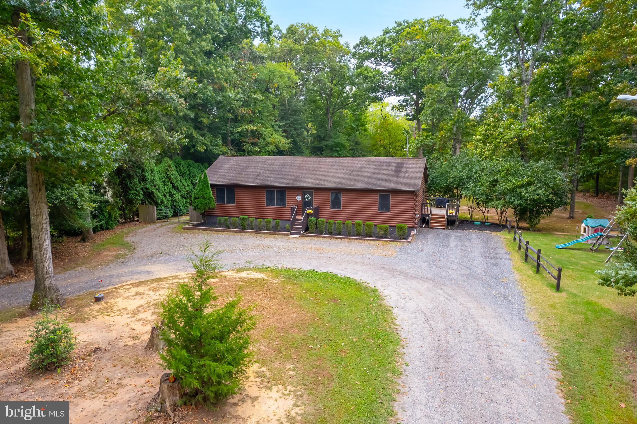 18 Dubois Rd