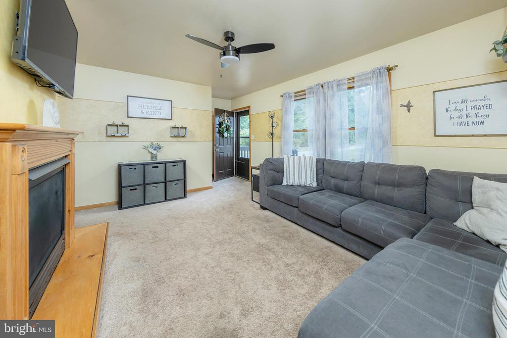 18 Dubois Rd