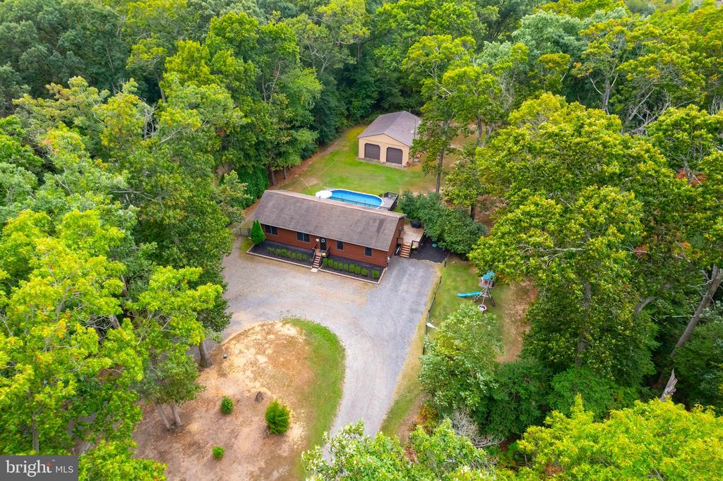 18 Dubois Rd