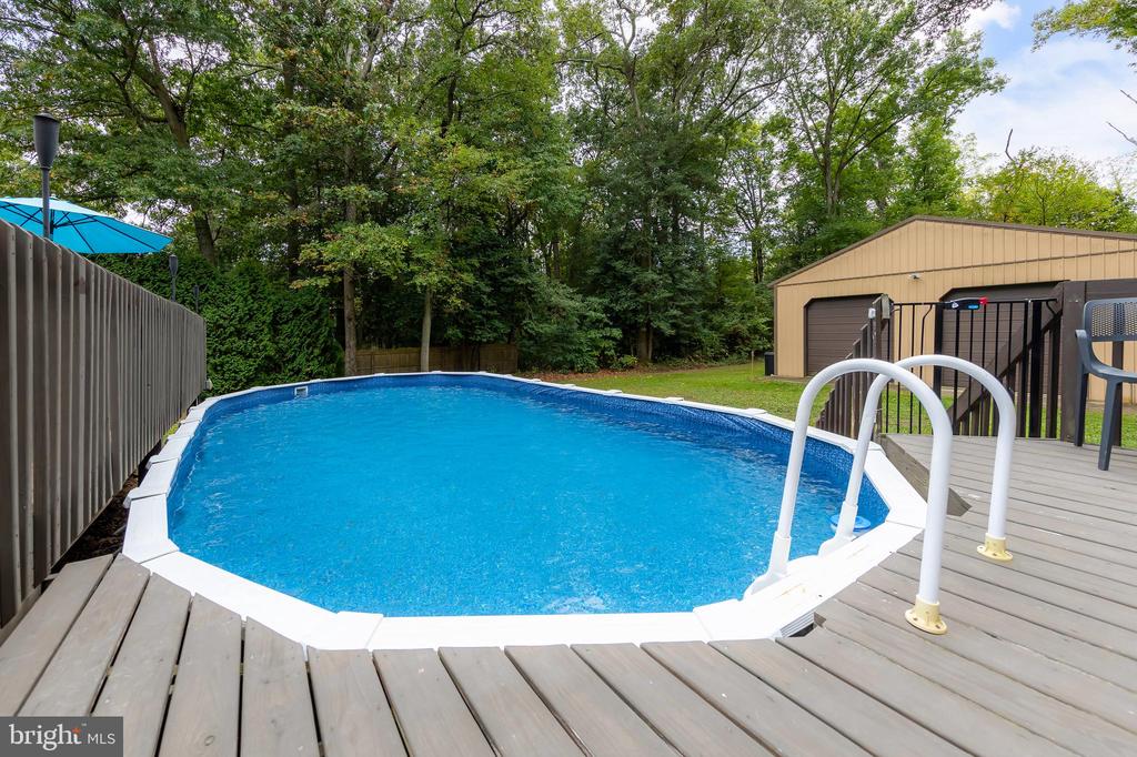 18 Dubois Rd
