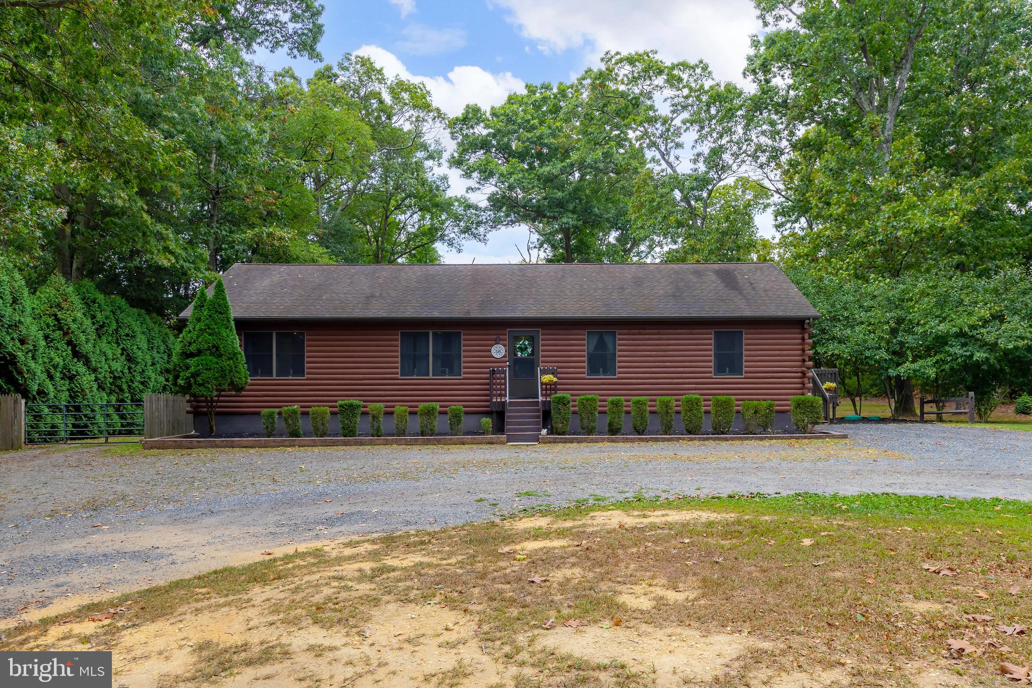 18 Dubois Rd