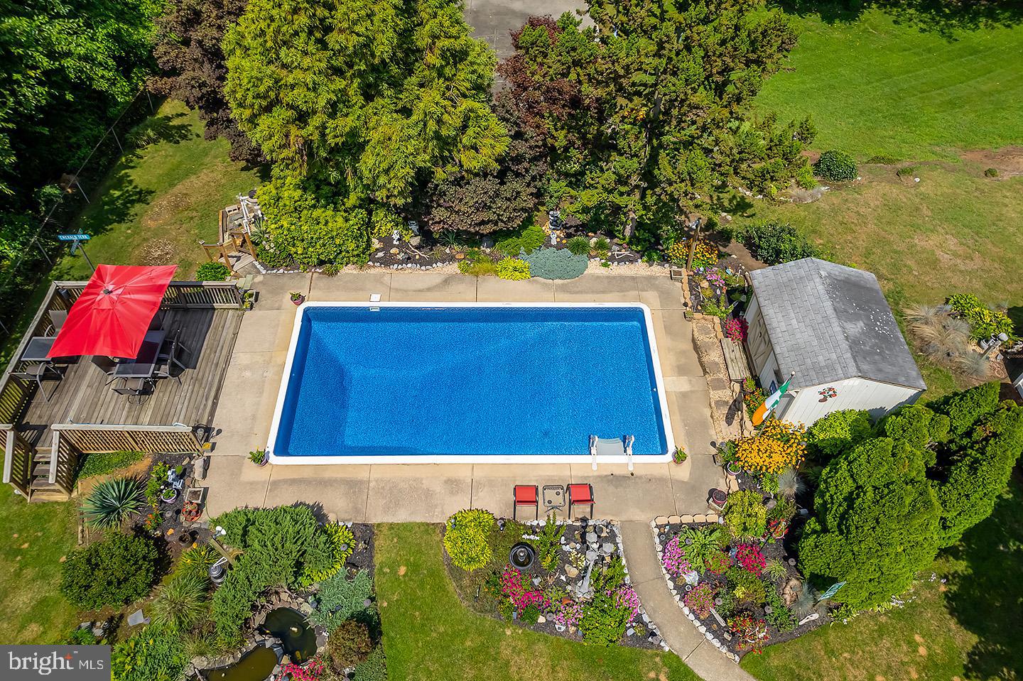 445 WALNUT AVENUE