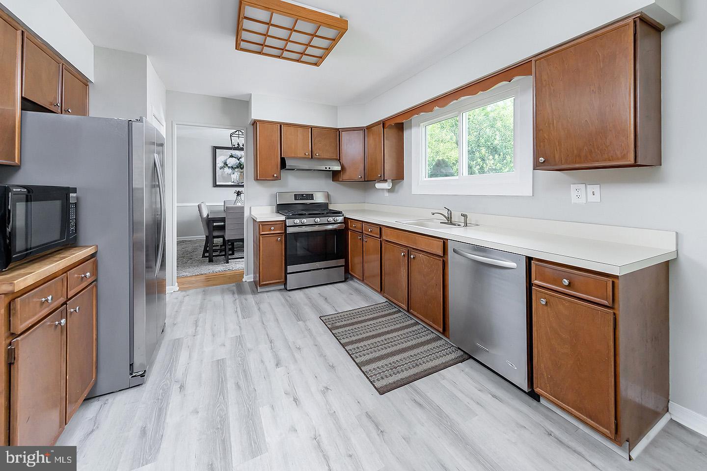 445 WALNUT AVENUE