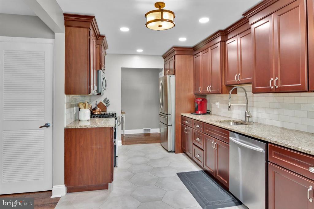 1102 COOPERSKILL ROAD