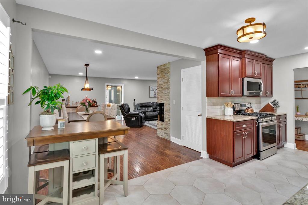 1102 COOPERSKILL ROAD