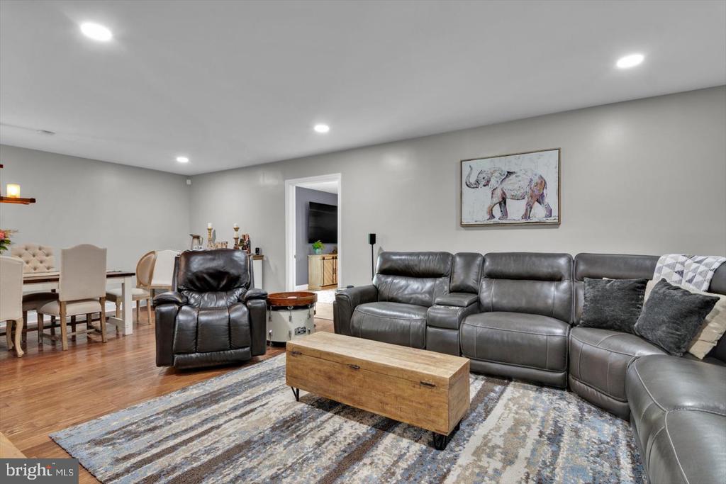 1102 COOPERSKILL ROAD