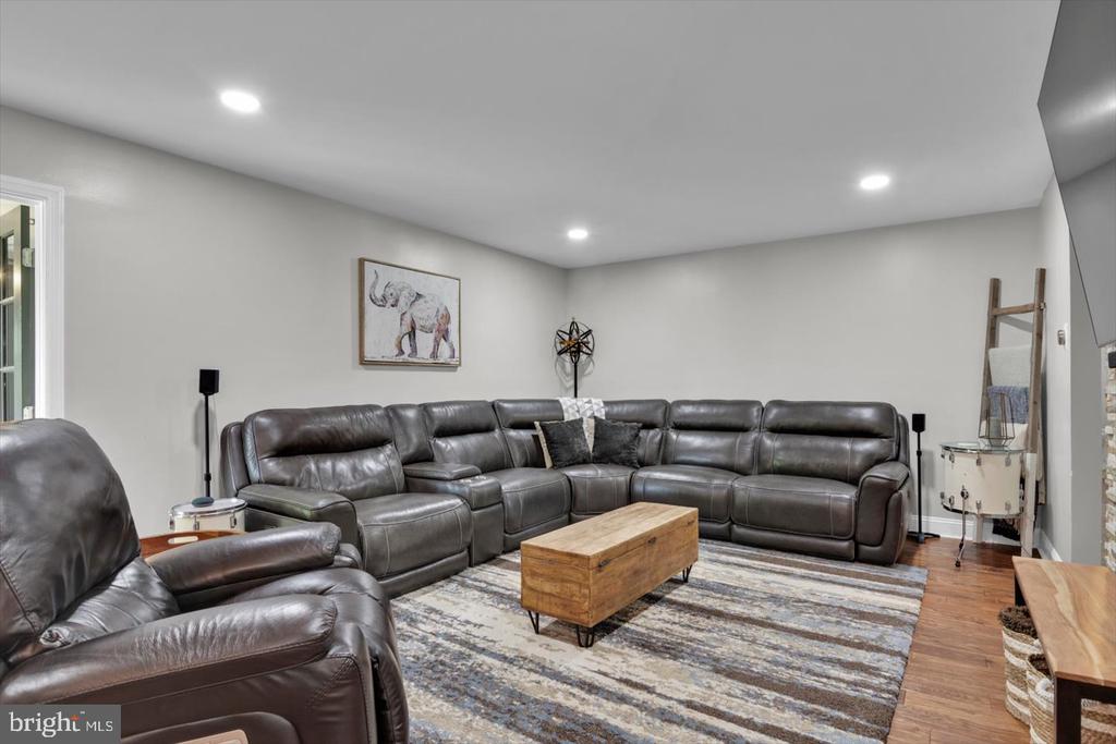 1102 COOPERSKILL ROAD