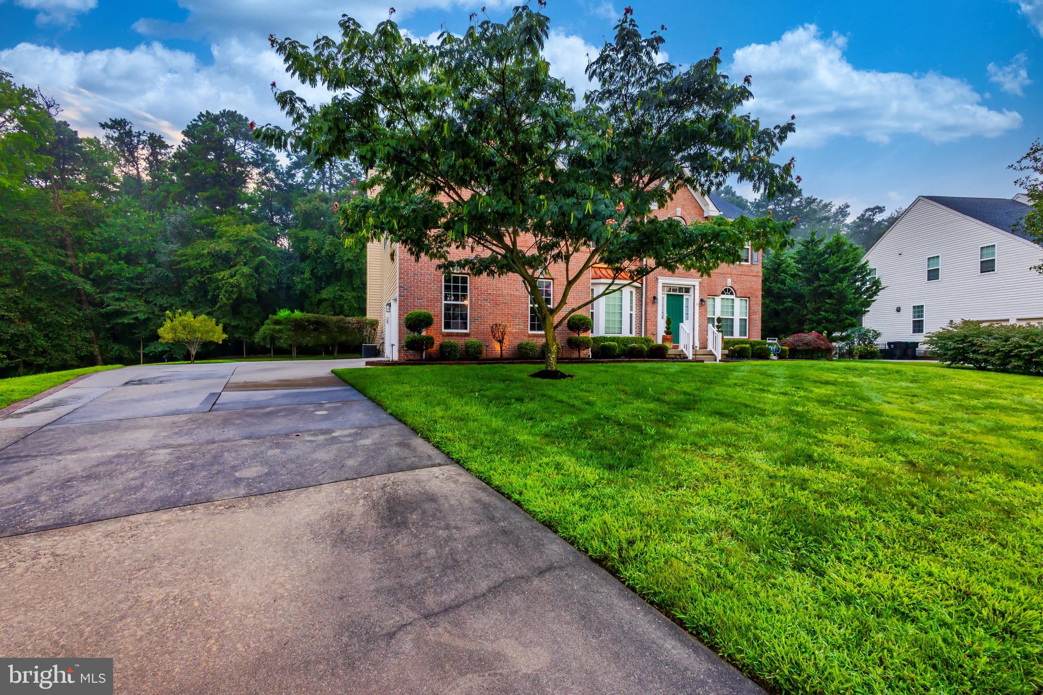 27 Beaver Dam Dr