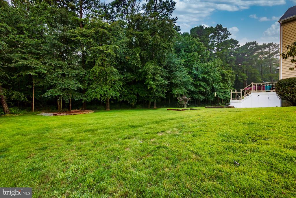 27 Beaver Dam Dr