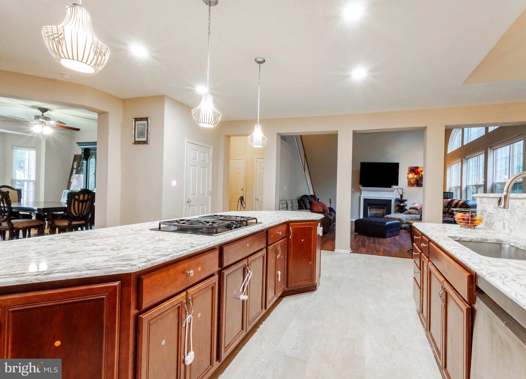 27 Beaver Dam Dr