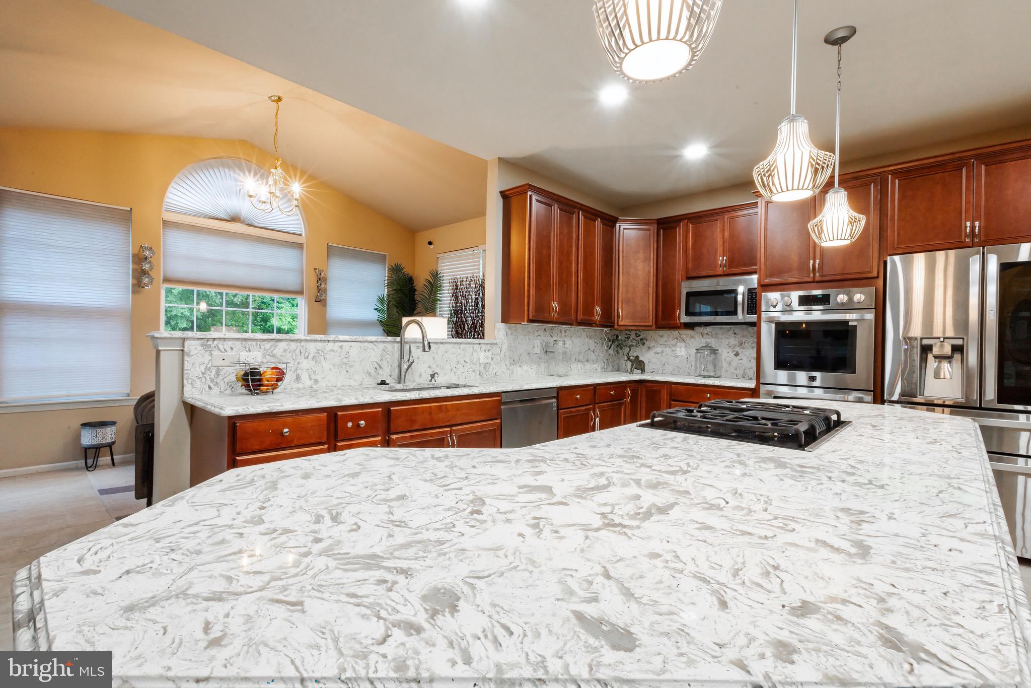 27 Beaver Dam Dr