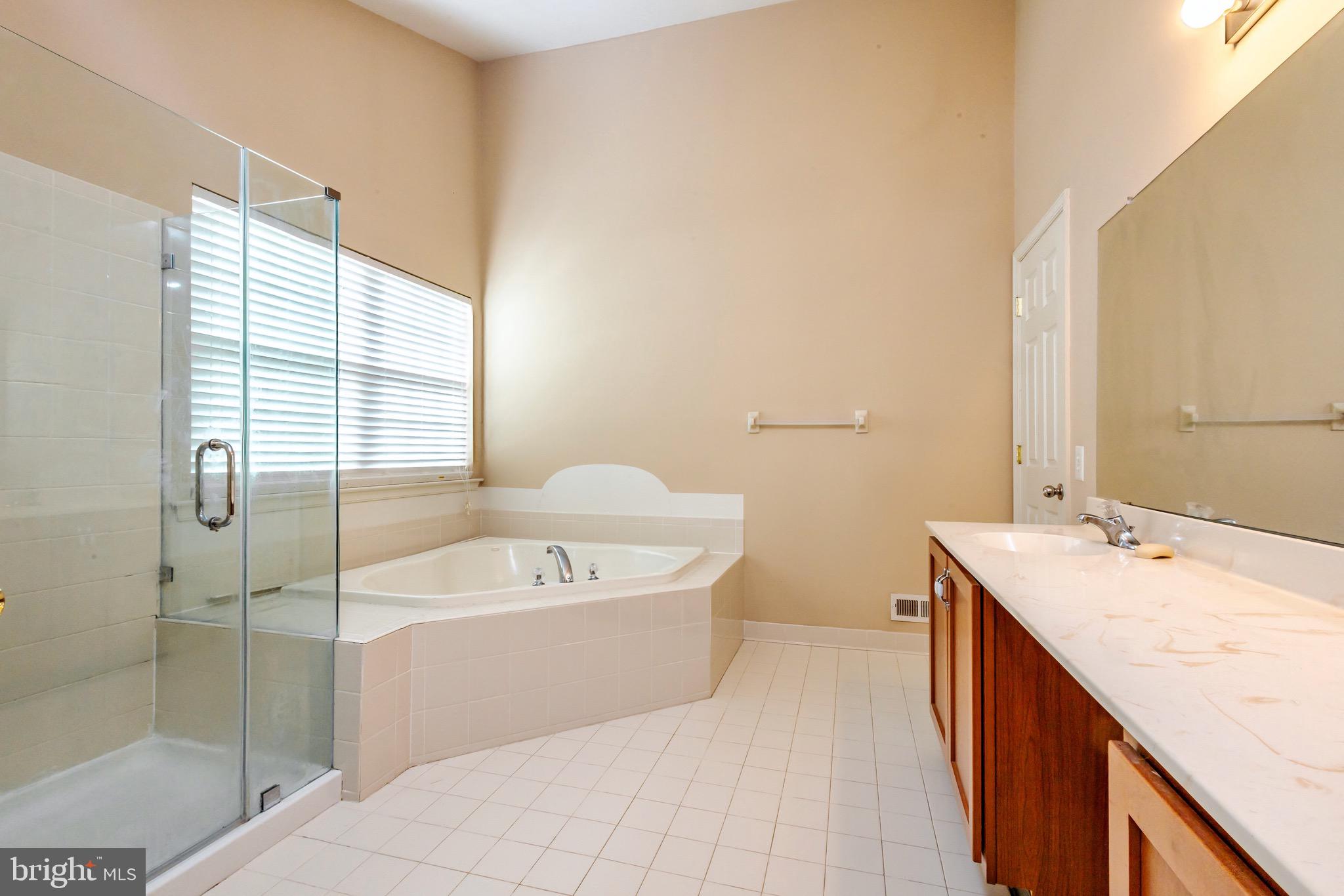 27 Beaver Dam Dr