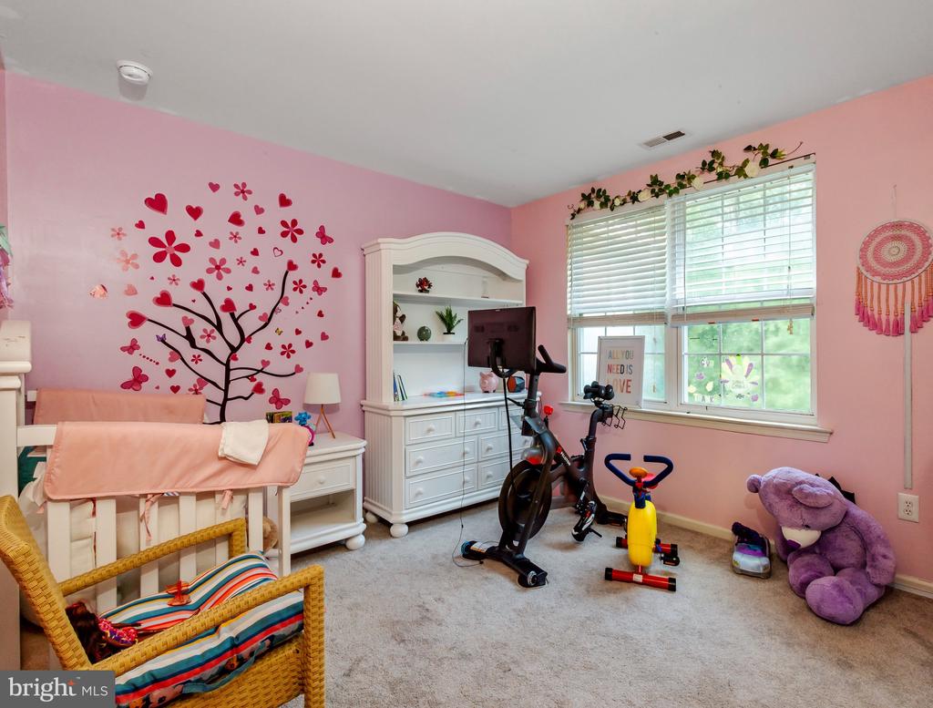 27 Beaver Dam Dr