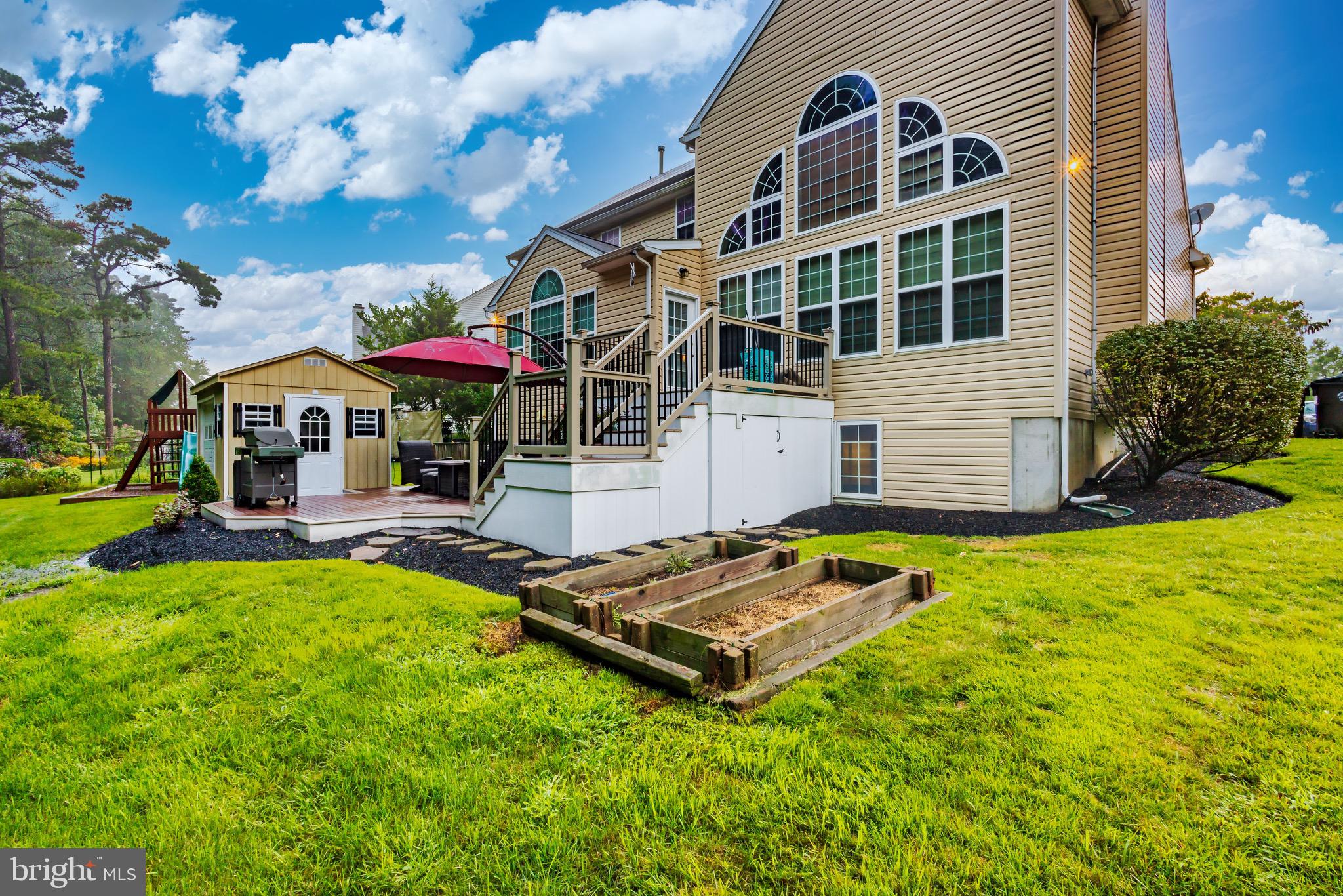 27 Beaver Dam Dr