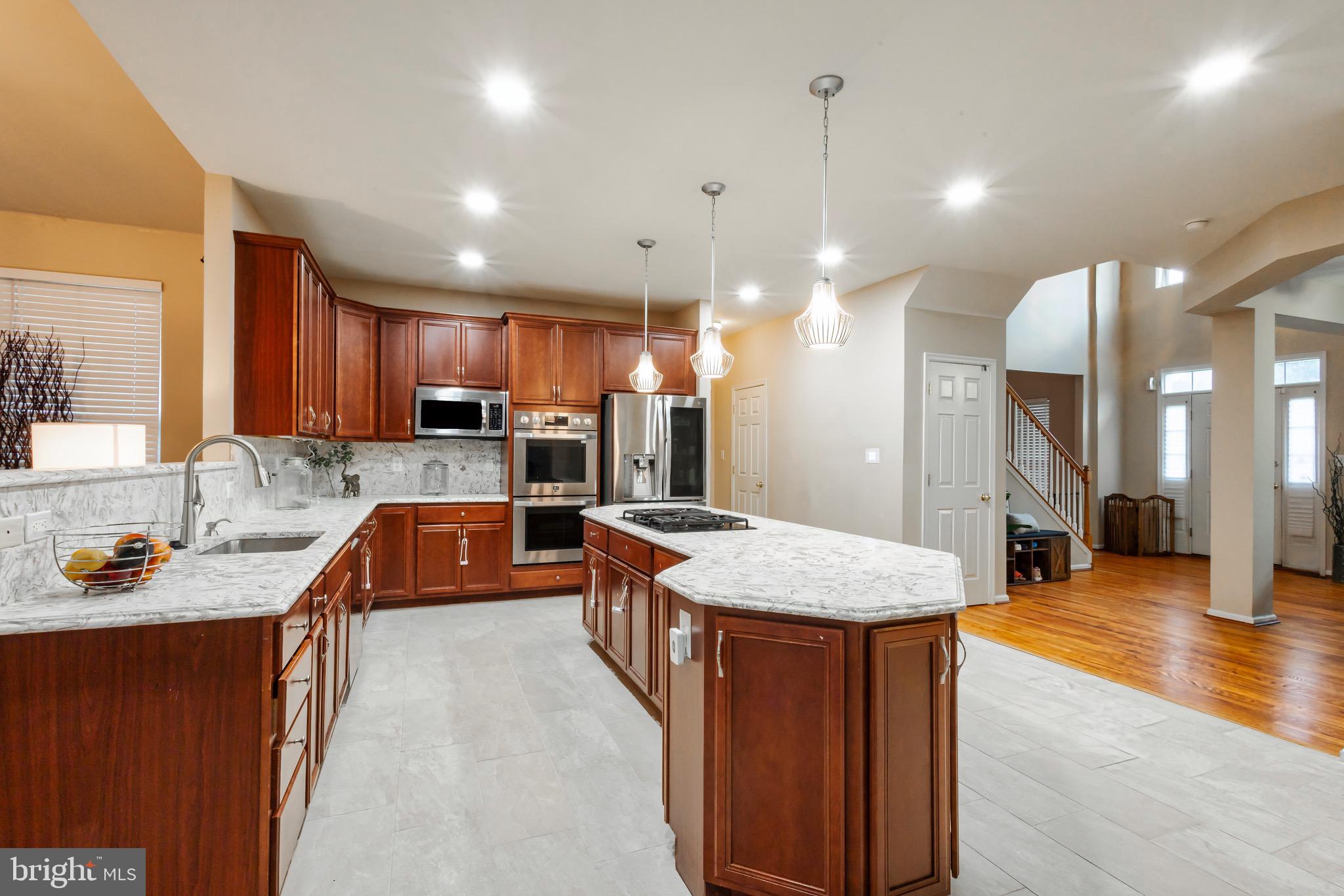 27 Beaver Dam Dr