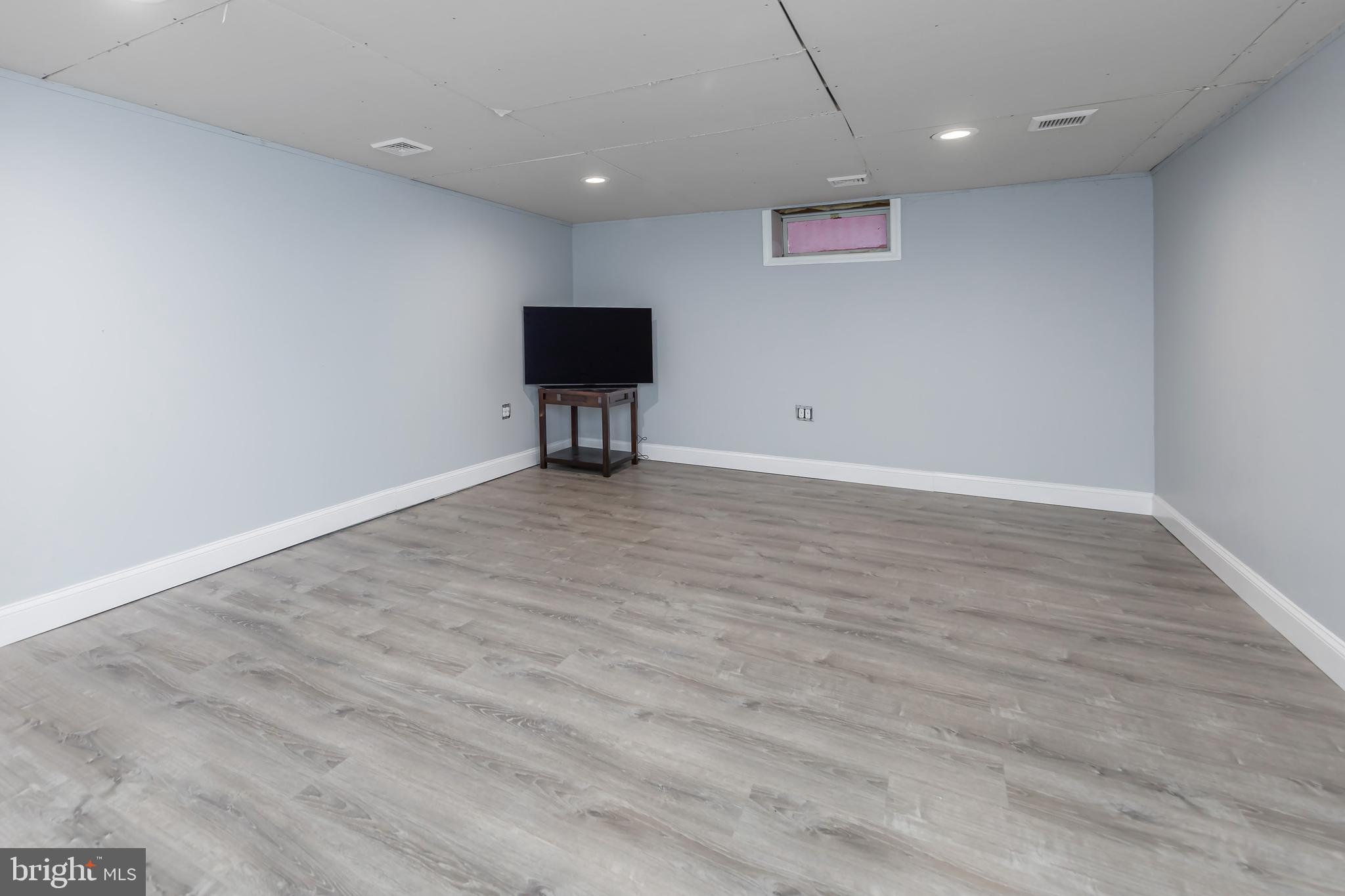 101 Glenview Ave