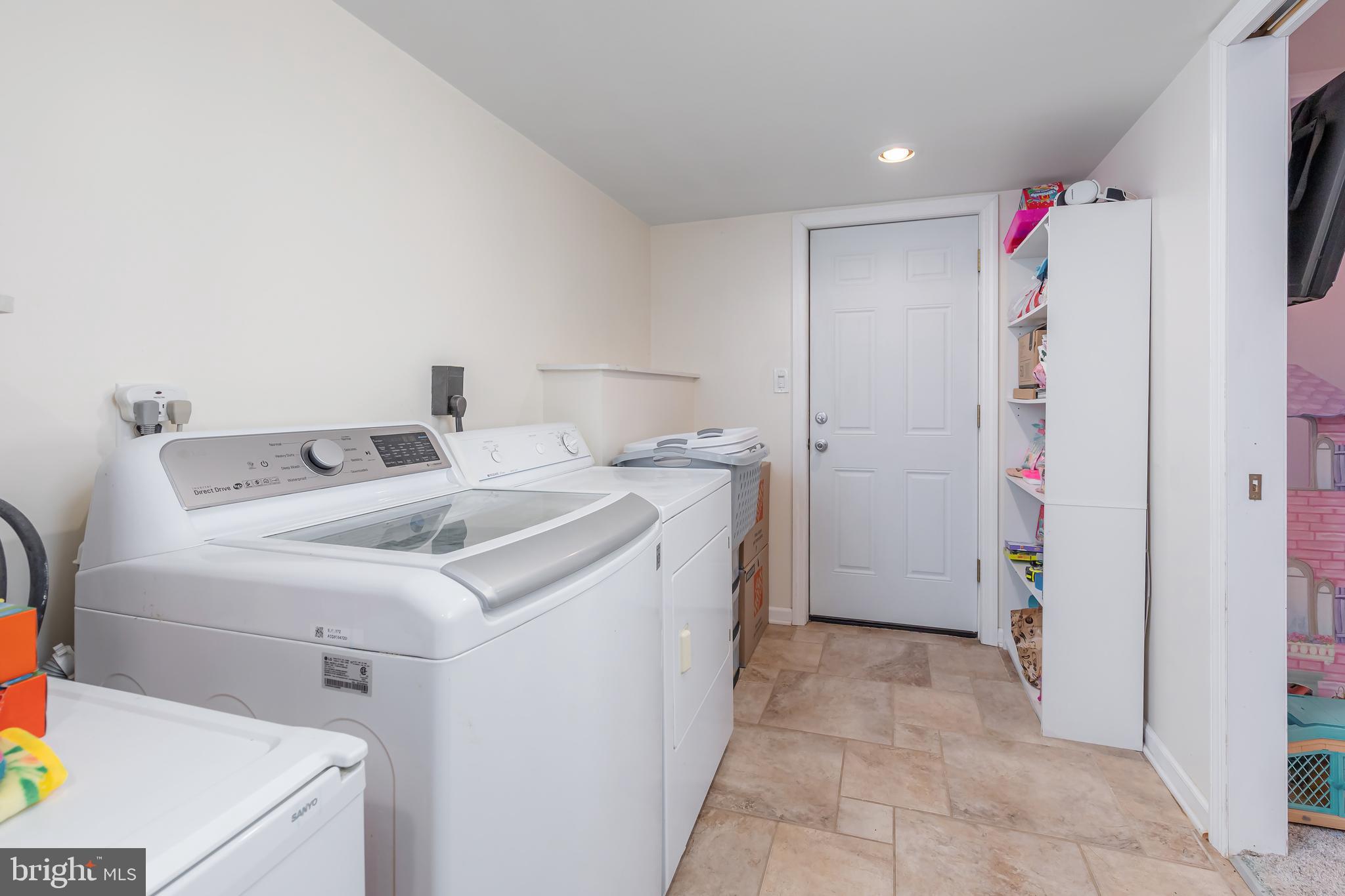 11 Glamis Rd