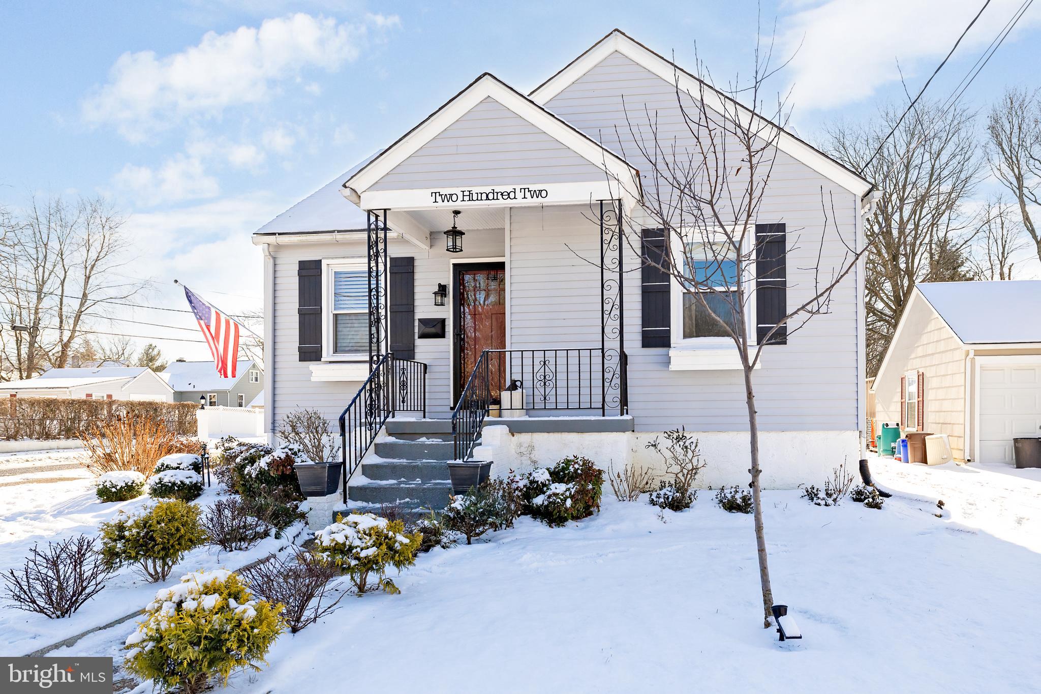 202 6TH AVENUE