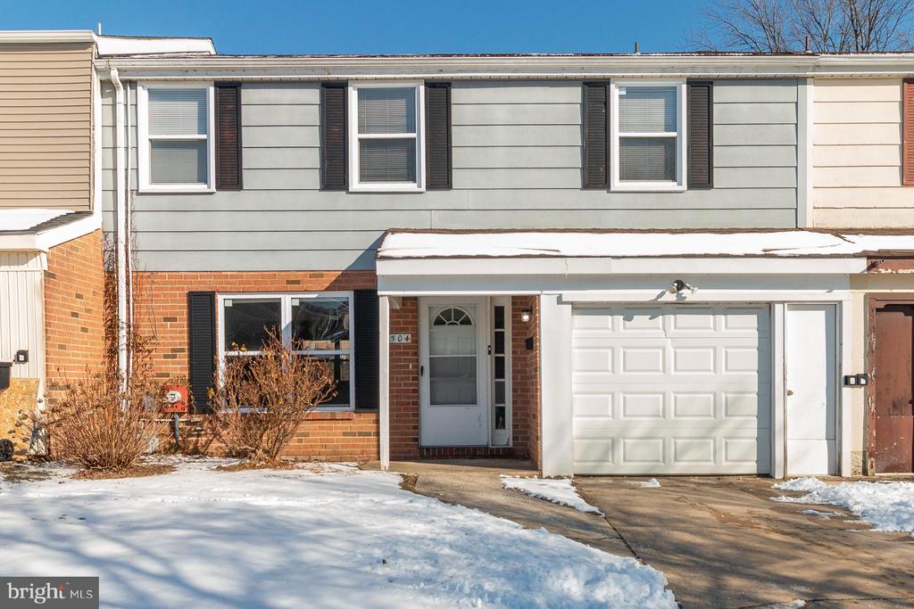 504 WINDING WAY