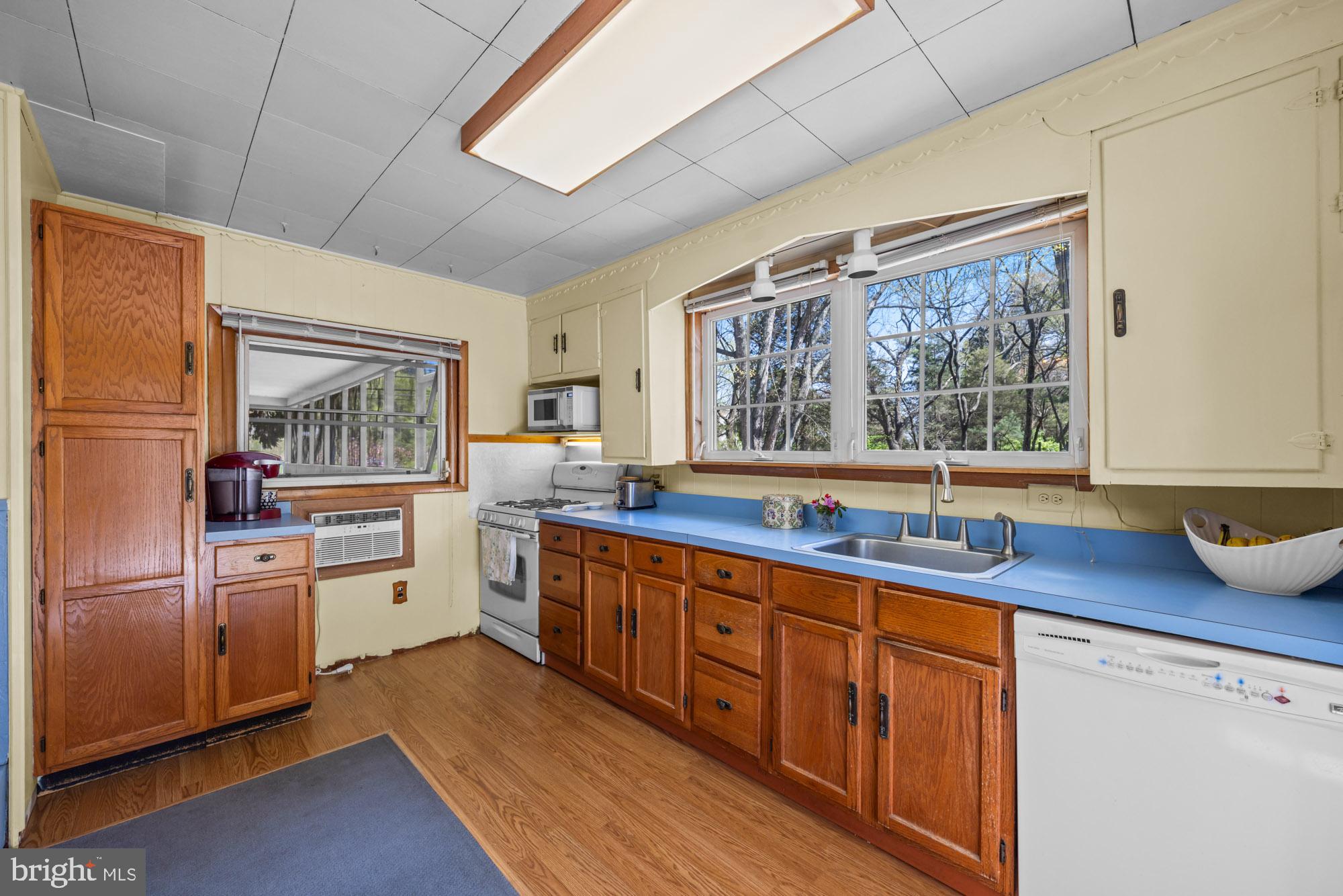 2137 Sicklerville Rd