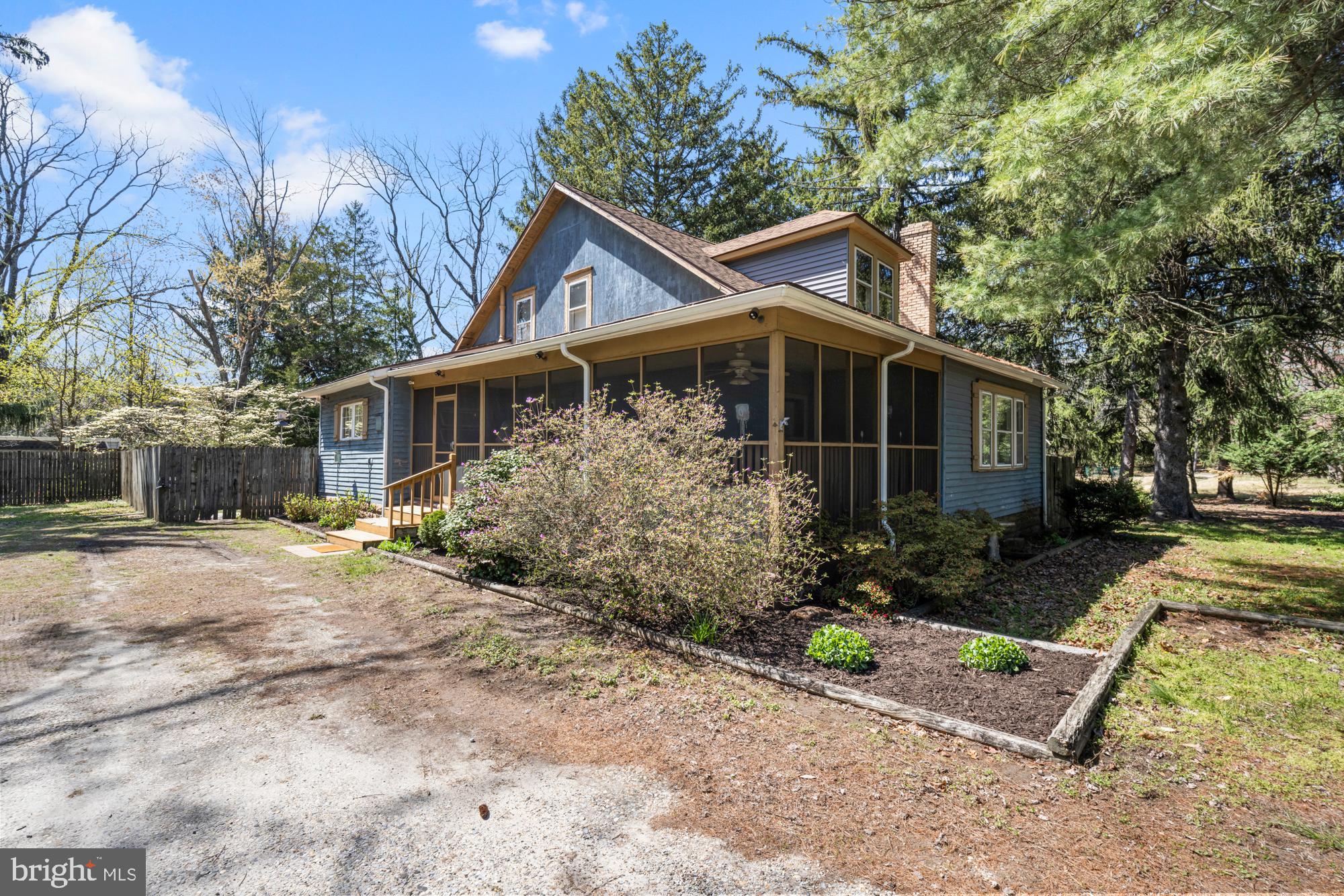 2137 Sicklerville Rd