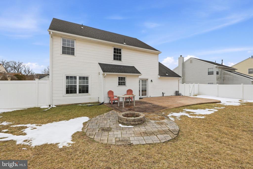 16 MULBERRY STREET
