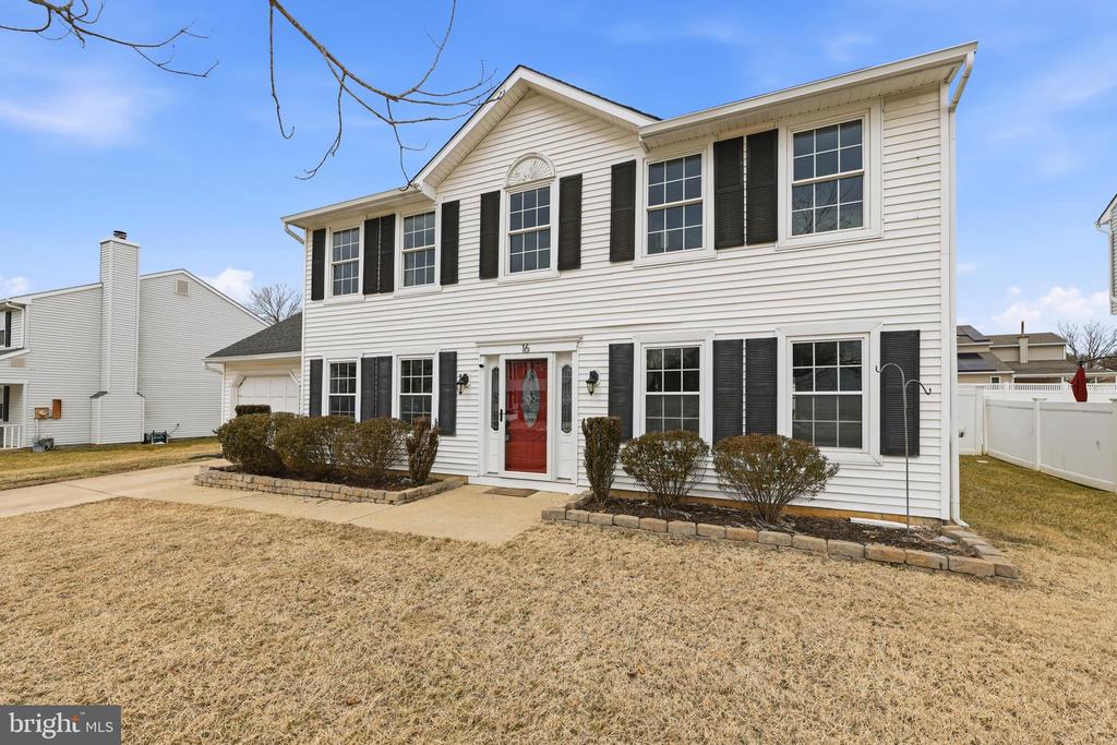 16 MULBERRY STREET