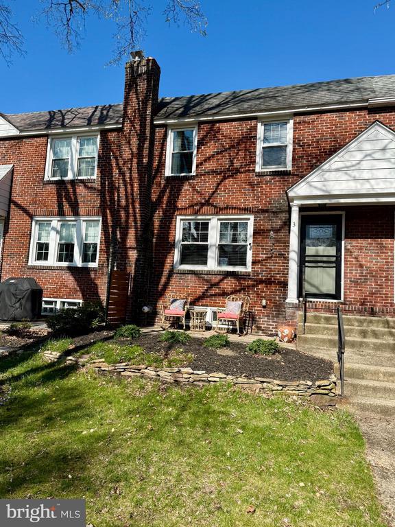 3 W SUMMERFIELD AVENUE