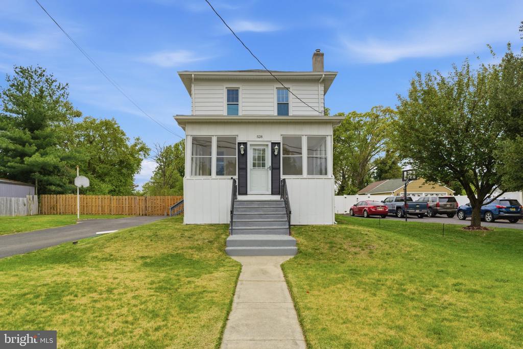 528 DAVIS ROAD