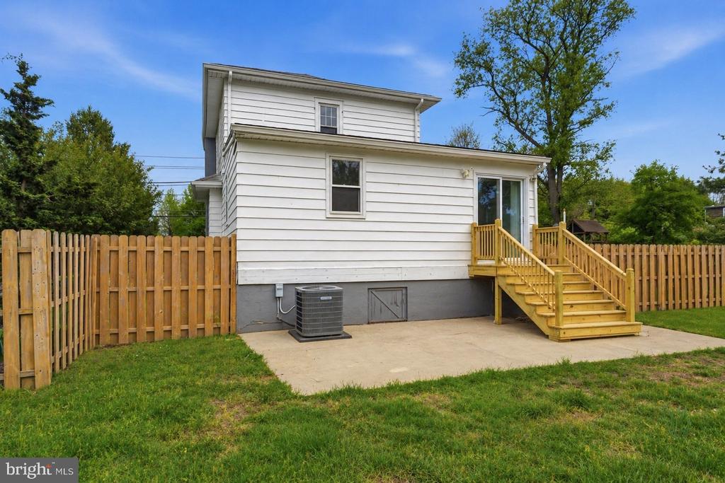 528 DAVIS ROAD