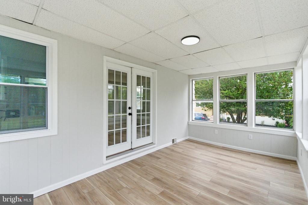 528 DAVIS ROAD