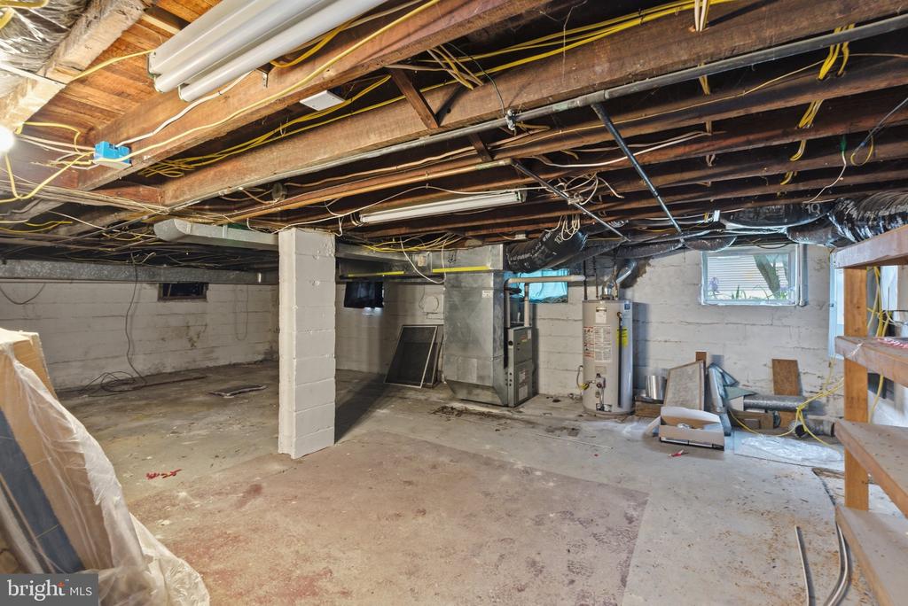 528 DAVIS ROAD