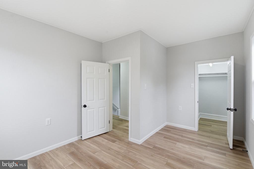 528 DAVIS ROAD