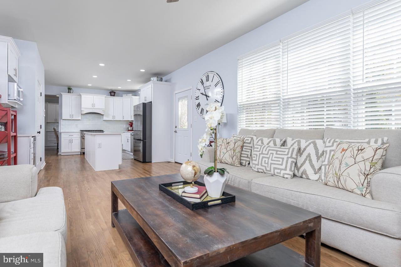 8 DUCHESS DRIVE