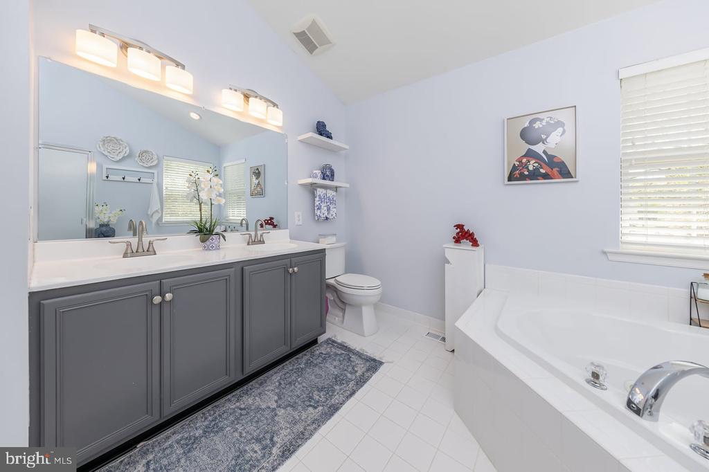 8 DUCHESS DRIVE