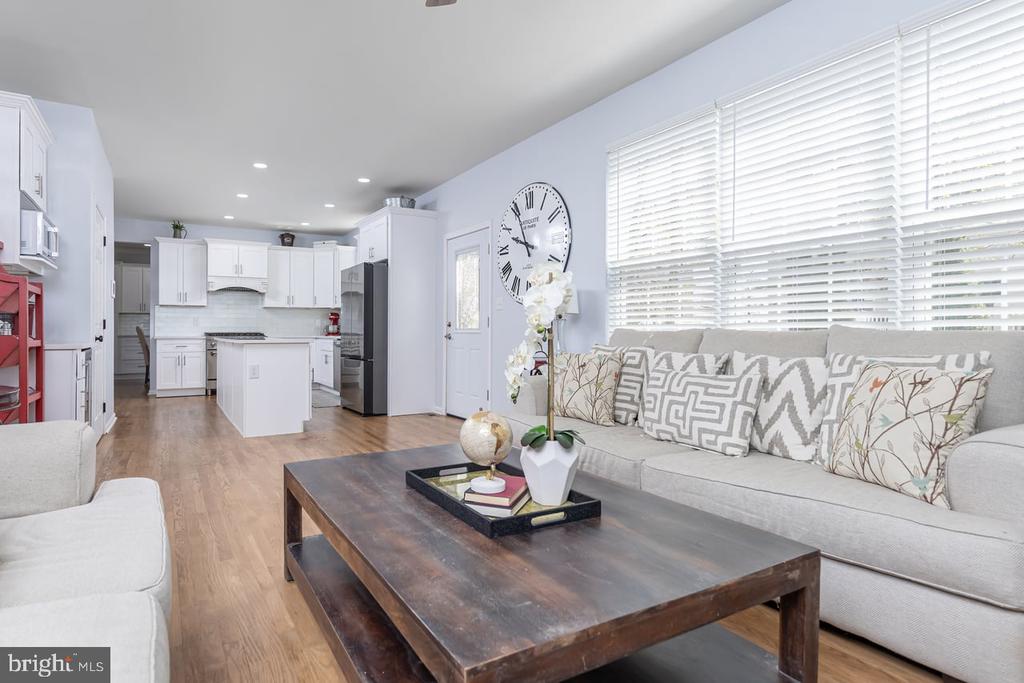 8 DUCHESS DRIVE