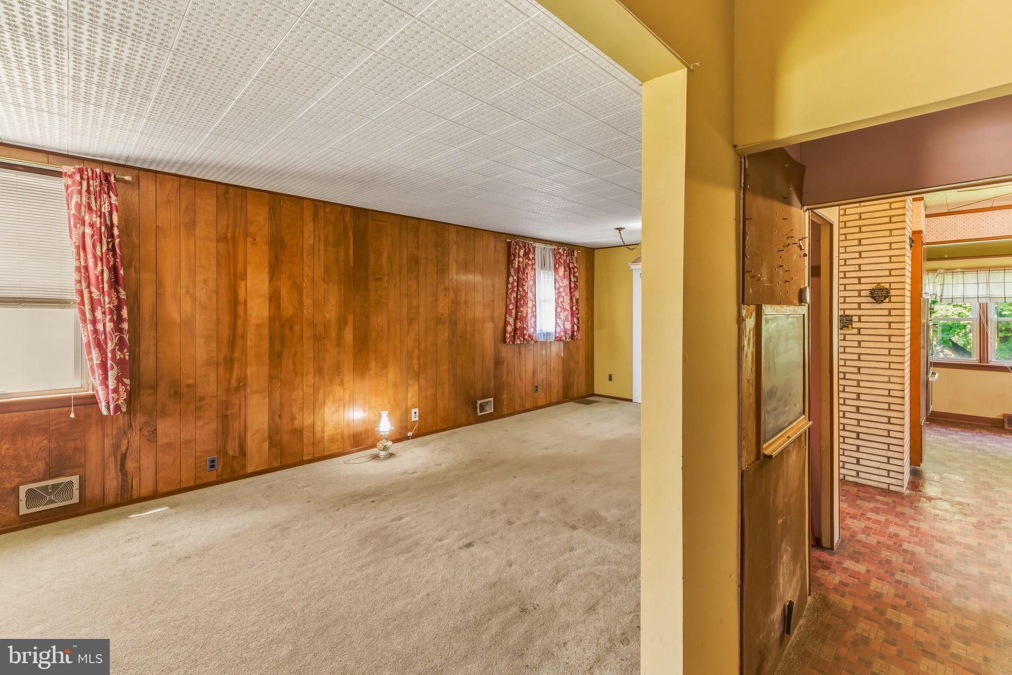 231 GREENWOOD AVENUE
