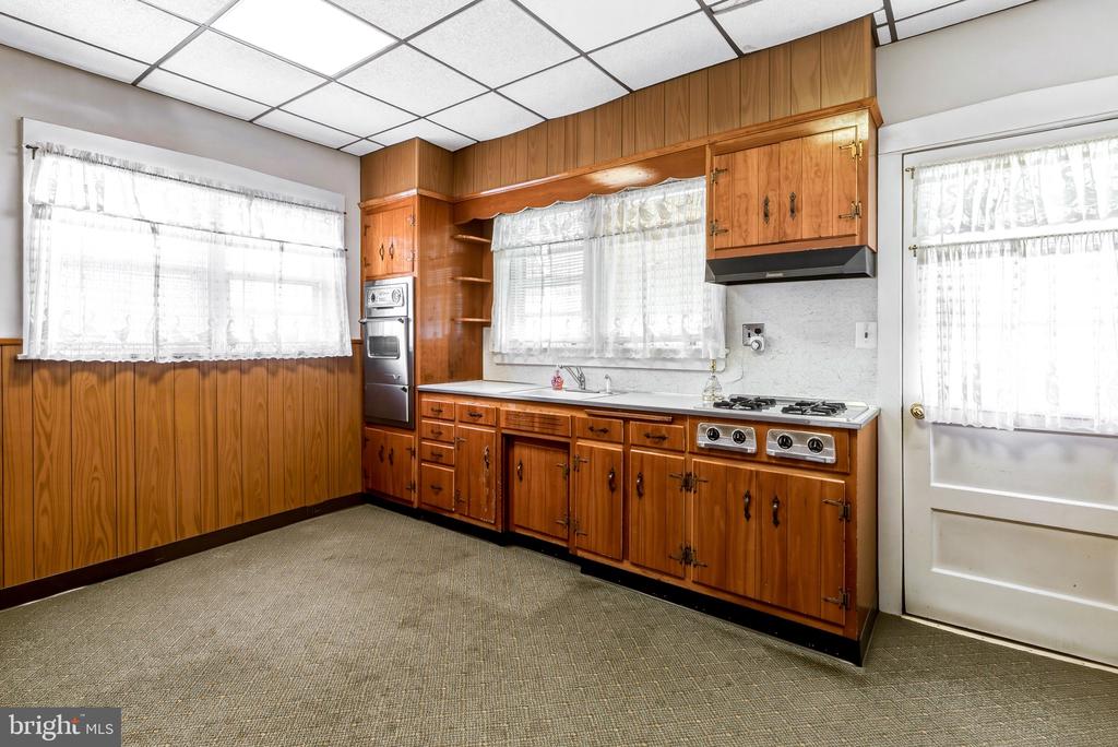 332 8TH STREET