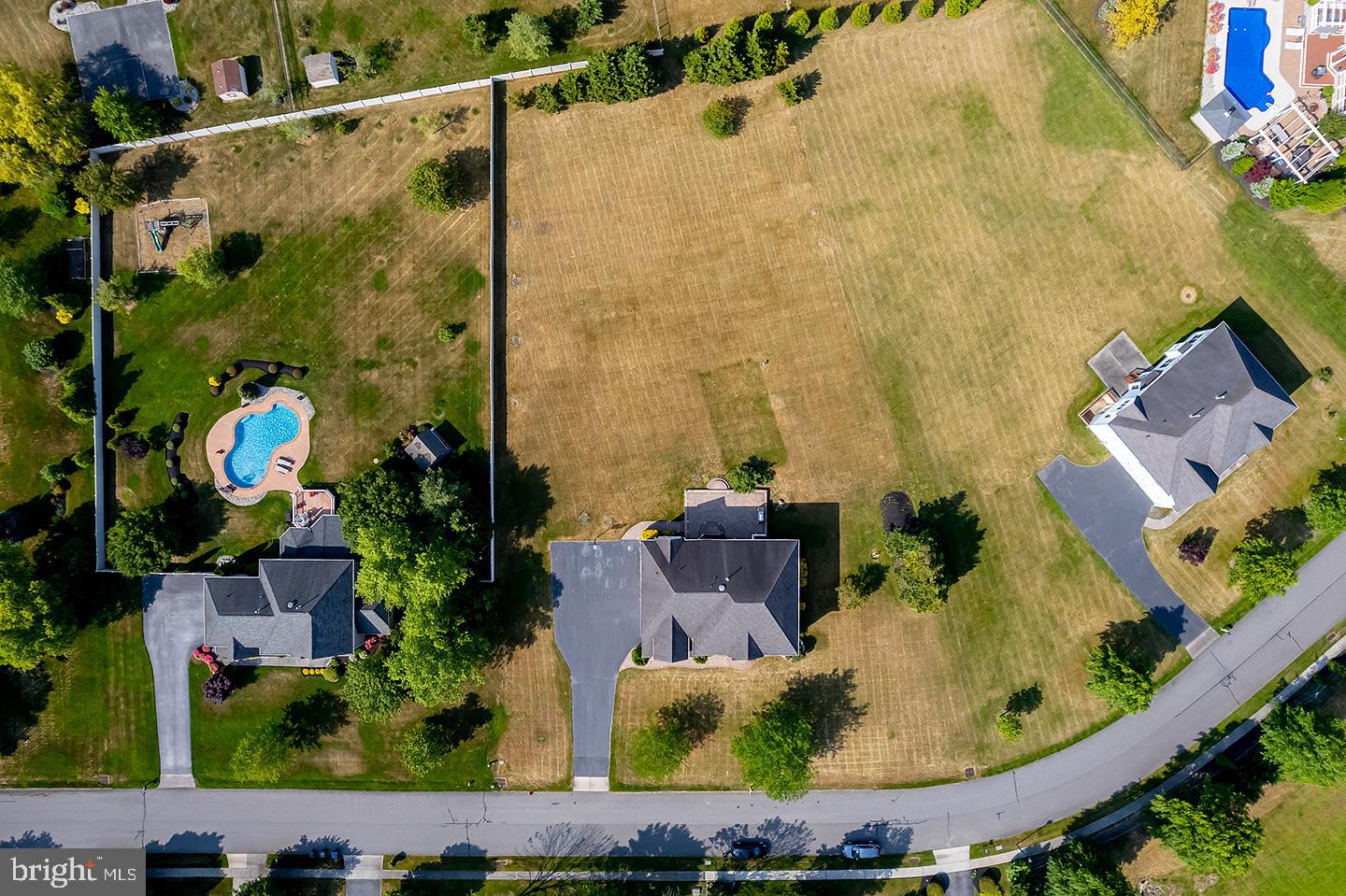 4 MORNING GLORY CIRCLE