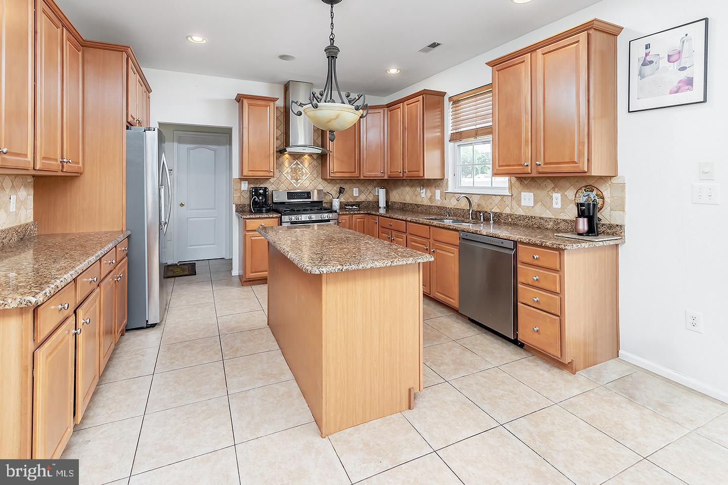 4 MORNING GLORY CIRCLE