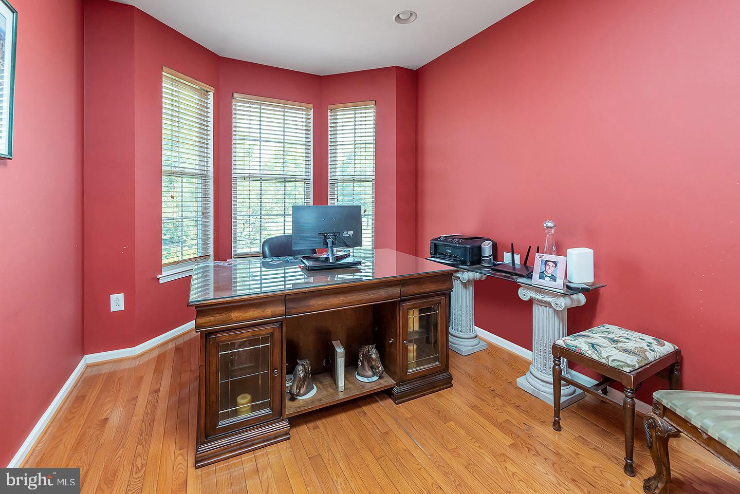 4 MORNING GLORY CIRCLE