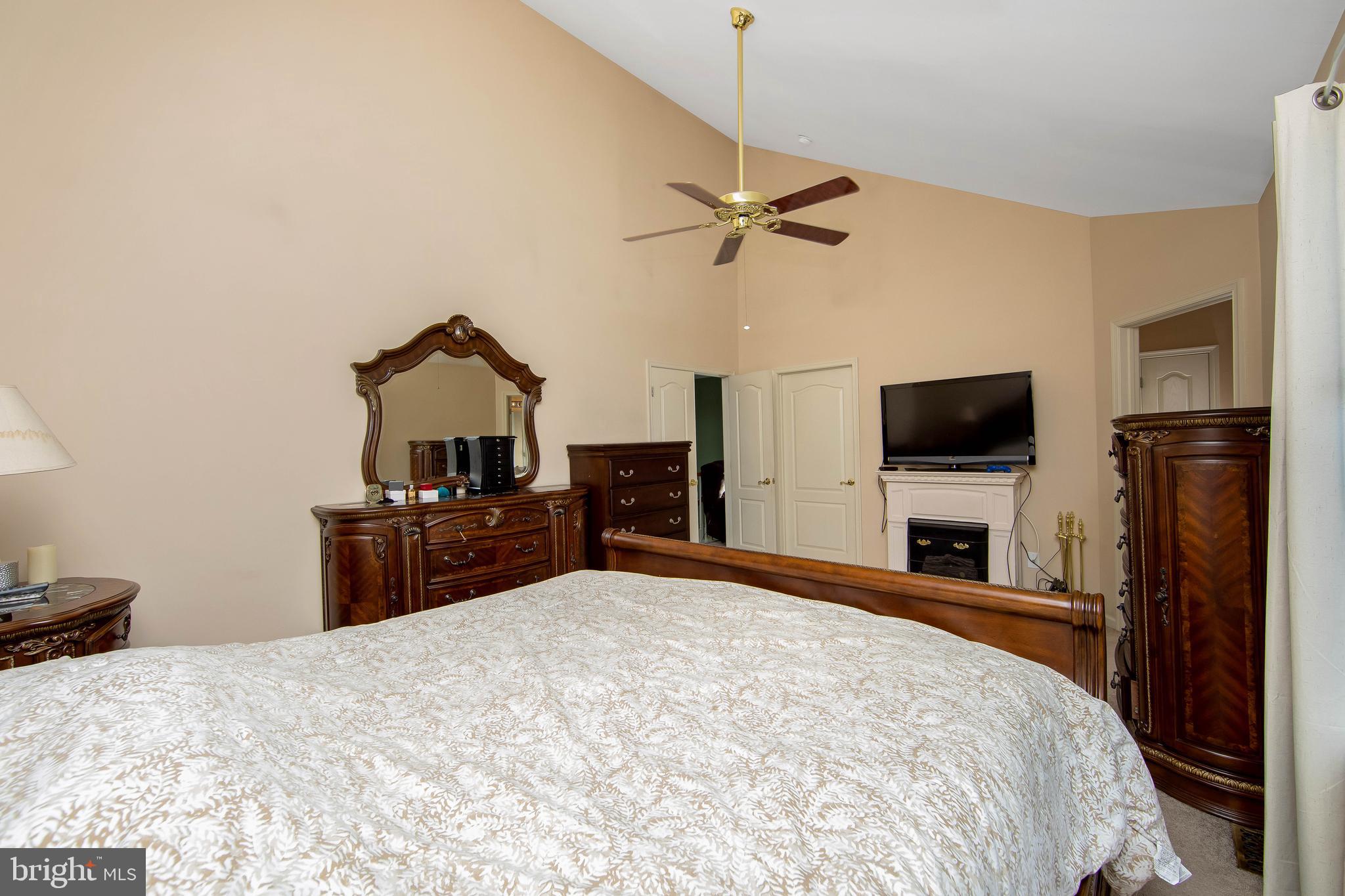 1012 JUNIPER COURT