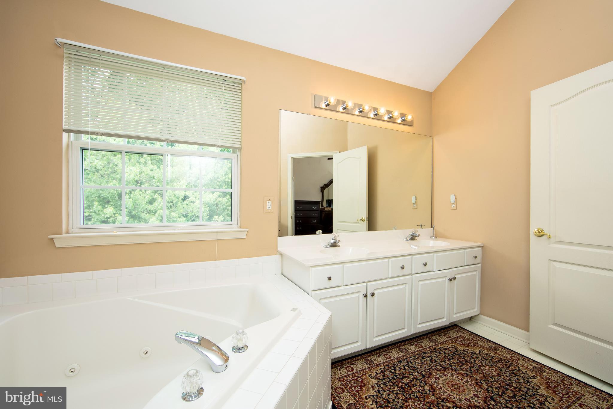 1012 JUNIPER COURT