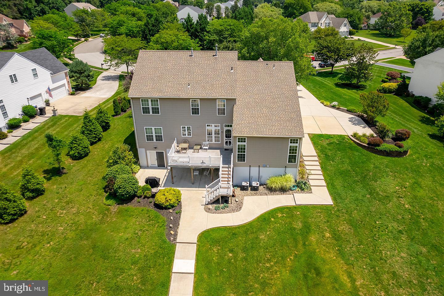 25 FAWN HOLLOW LANE
