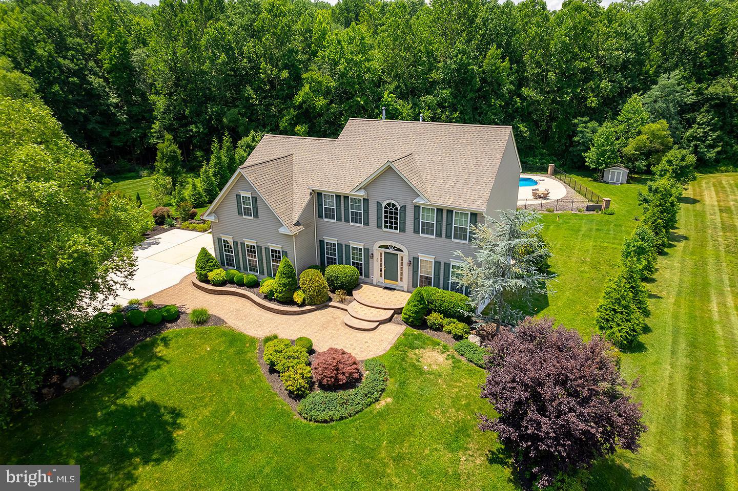 25 FAWN HOLLOW LANE
