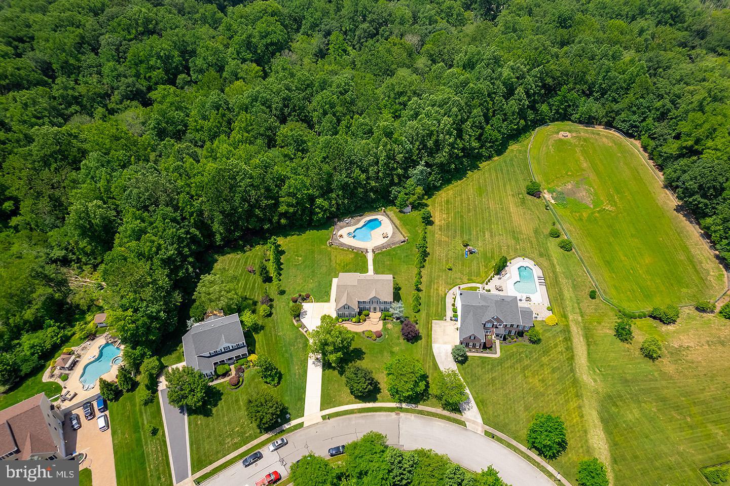 25 FAWN HOLLOW LANE