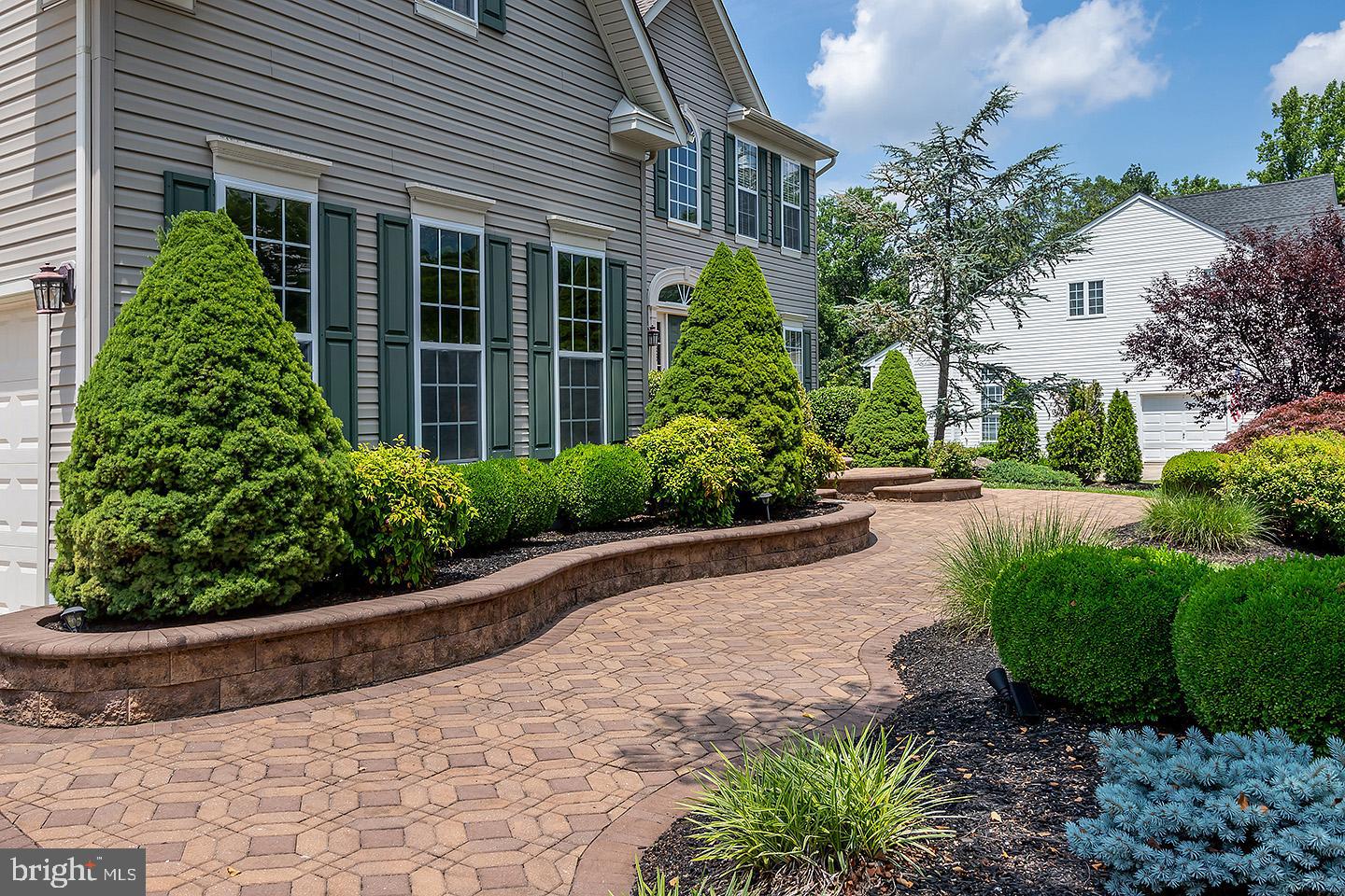 25 FAWN HOLLOW LANE