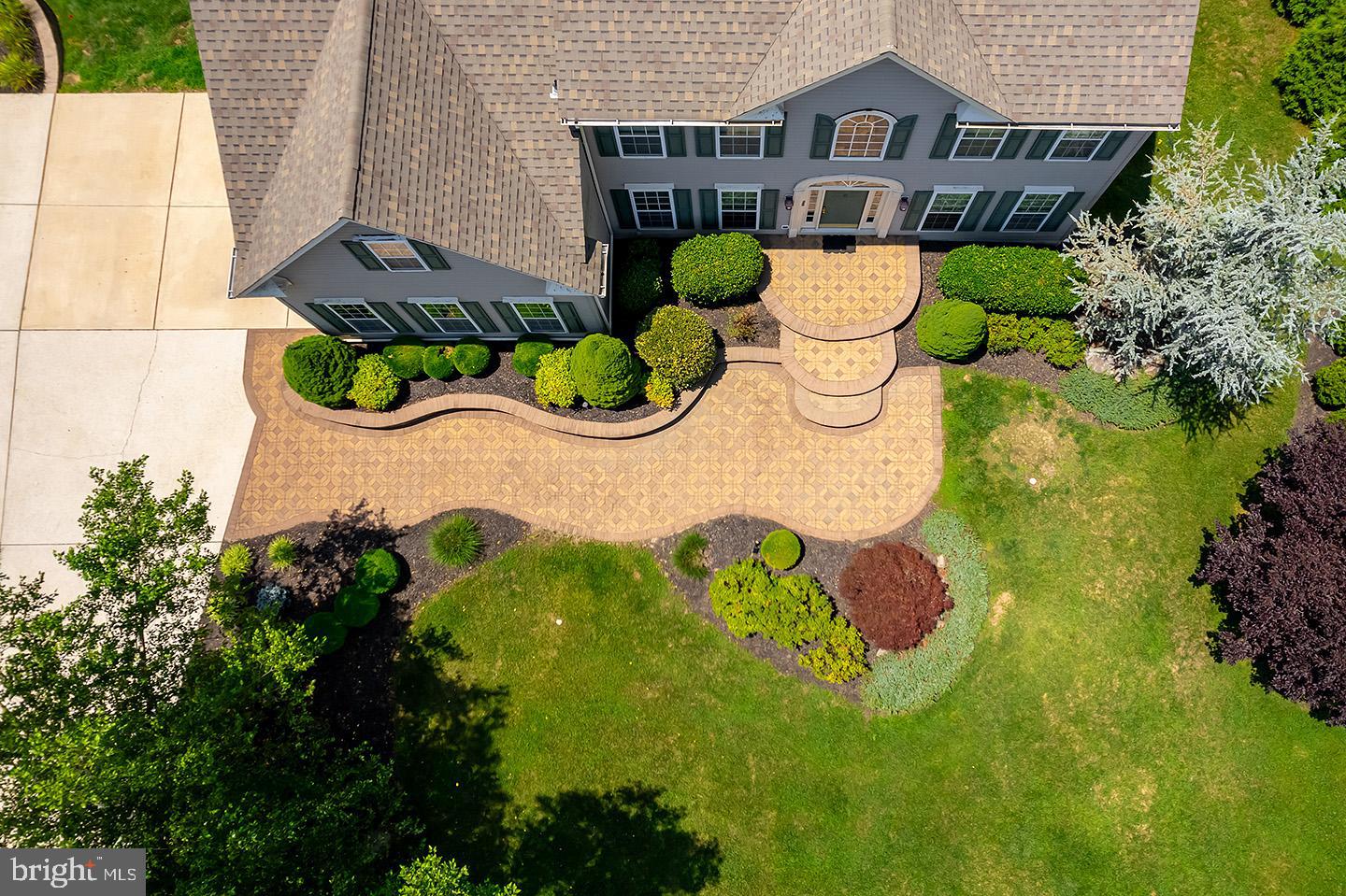 25 FAWN HOLLOW LANE