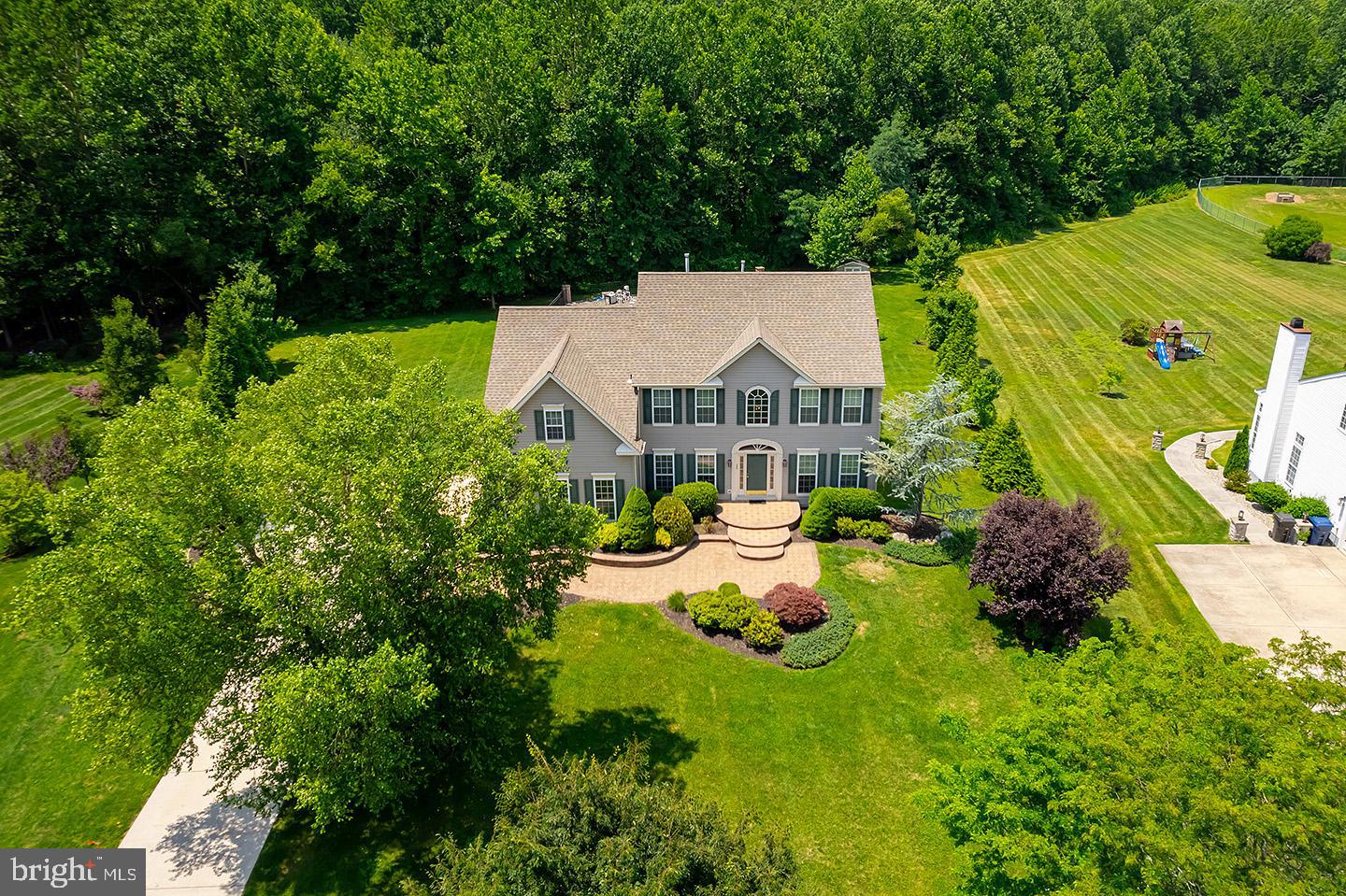 25 FAWN HOLLOW LANE