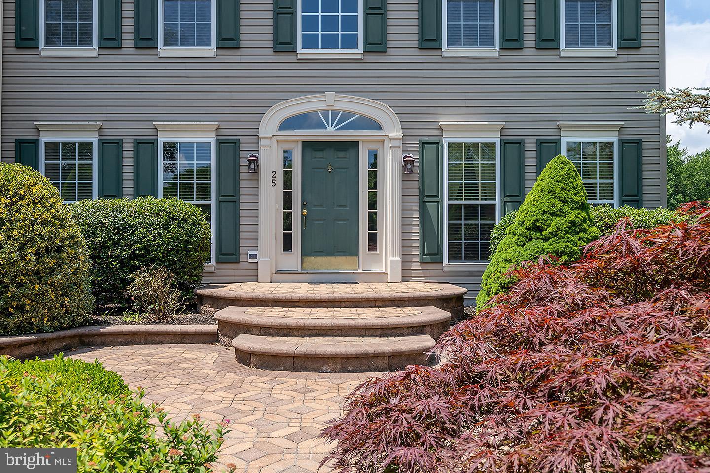 25 FAWN HOLLOW LANE